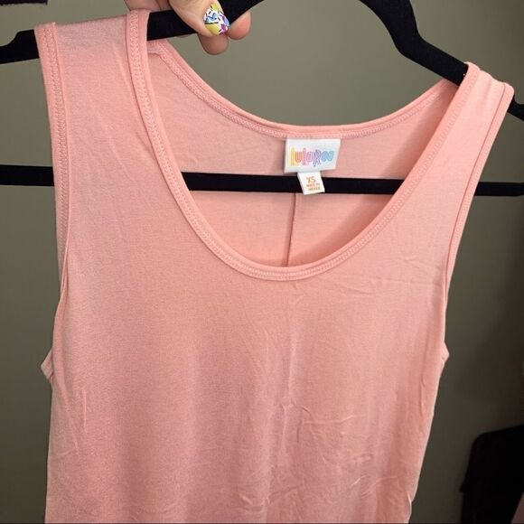 SALE💕 LuLaRoe lot of two tanks pinks XS B1 - Picture 9 of 10